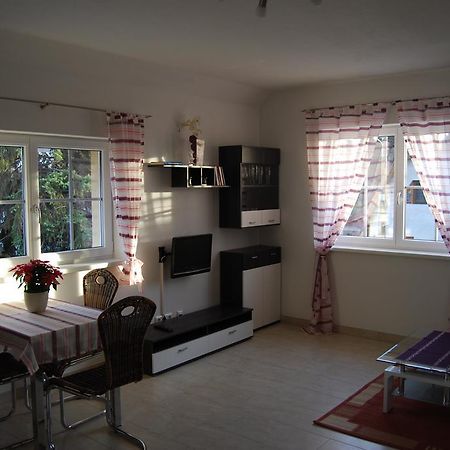 Appartement Florian Wina Bagian luar foto