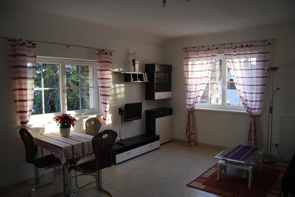 Appartement Florian Wina Bagian luar foto