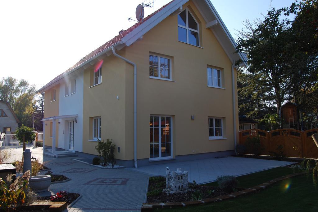 Appartement Florian Wina Bagian luar foto