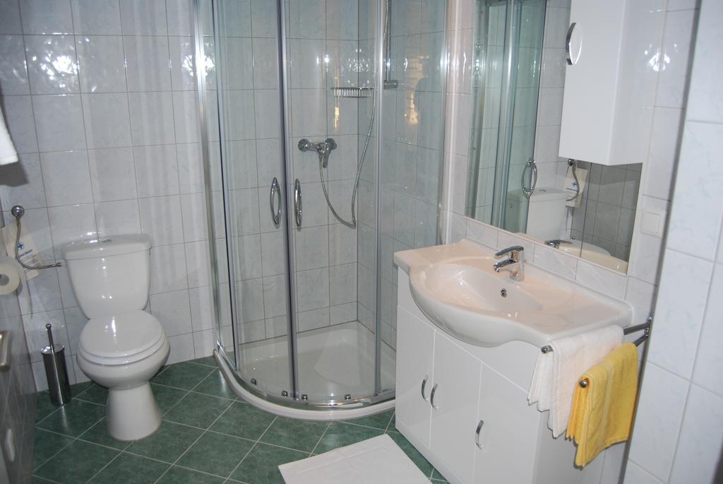 Appartement Florian Wina Bagian luar foto